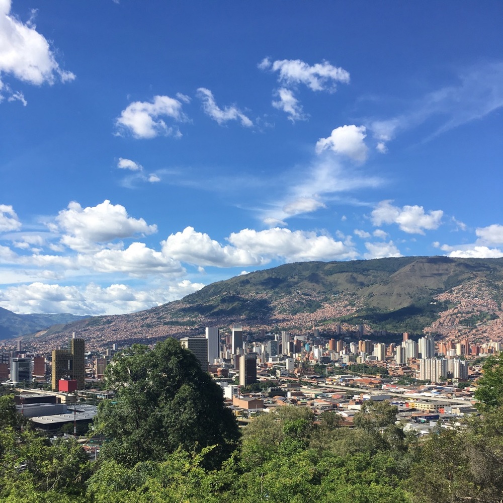 Meet your Posher, Nadinadia